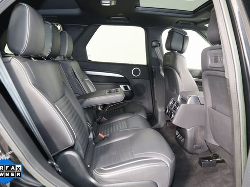 Used 2023 Land Rover Discovery S R-Dynamic image 15