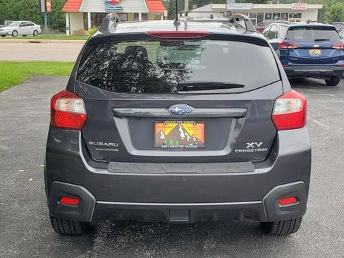 Used 2015 Subaru Crosstrek 2.0i Premium w/ Moonroof Package AWD/4WD image 4
