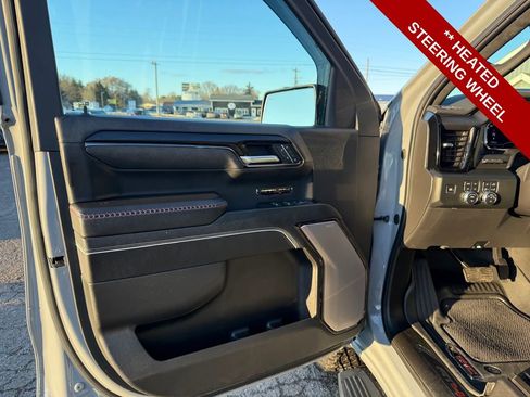 Used 2025 GMC Sierra 1500 AT4X image 11