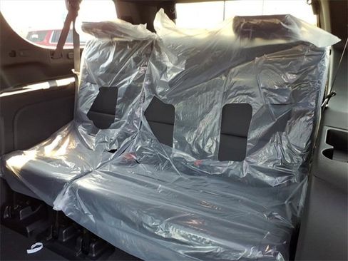 New 2026 Chevrolet Suburban High Country image 11