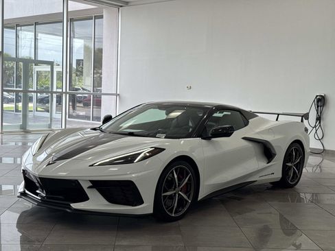 Used 2023 Chevrolet Corvette Stingray Premium Conv w/ Z51 Performance Package RWD image 25