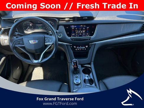 Used 2024 Cadillac XT6 Luxury w/ LPO, Floor Liner Package AWD/4WD image 2