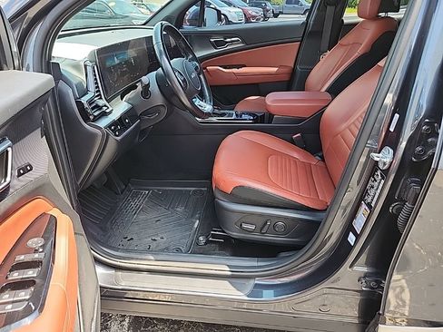 Used 2023 Kia Sportage SX FWD image 30
