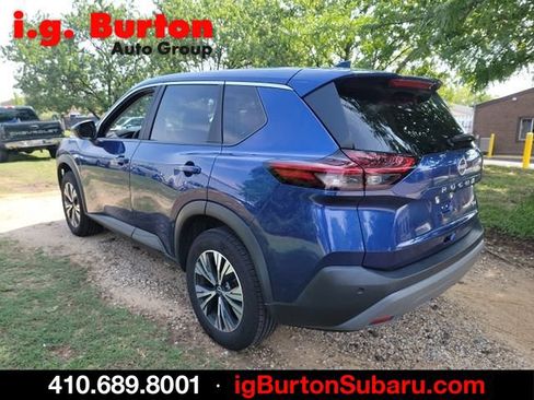 Used 2023 Nissan Rogue SV FWD image 4