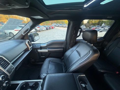 Used 2017 Ford F150 Lariat w/ Equipment Group 502A Luxury image 17