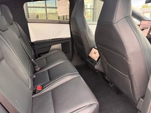 Used 2024 Tesla Cybertruck AWD Crew Cab image 19