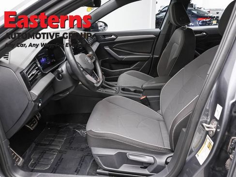 Used 2025 Volkswagen Jetta Sport FWD image 14