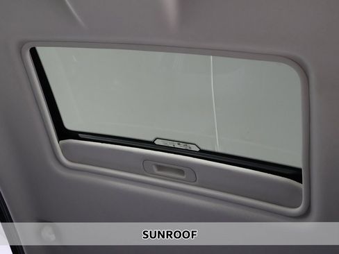 Used 2019 Ford EcoSport SES w/ SES Black Appearance Package image 4