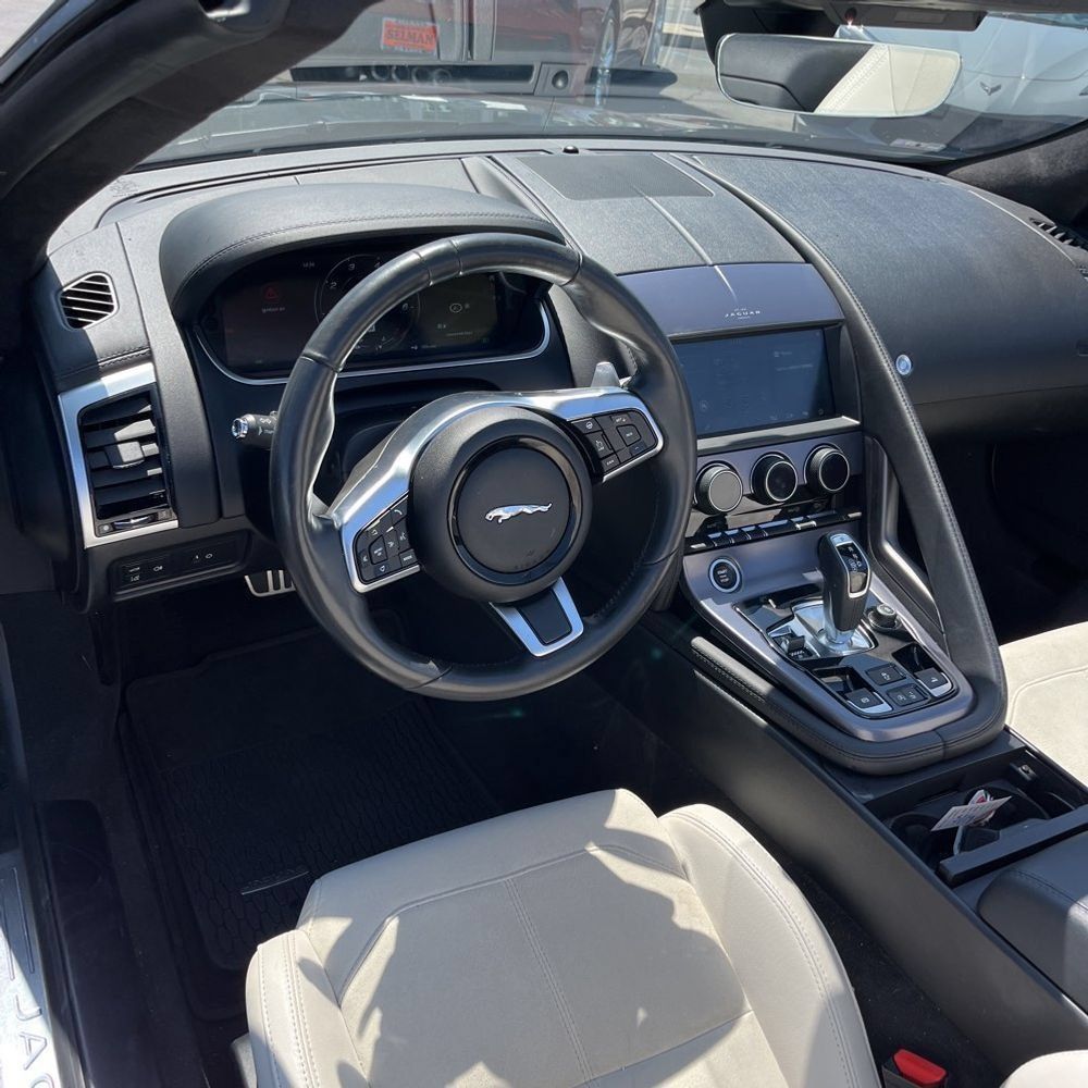 Used 2021 Jaguar F-TYPE Convertible RWD image 7