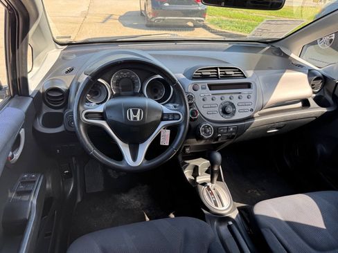 Used 2011 Honda Fit Sport image 12