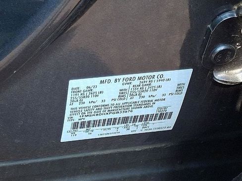 Certified 2023 Ford Explorer XLT w/ Equipment Group 202A AWD/4WD image 27