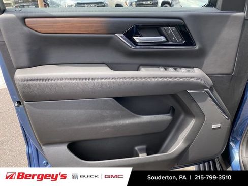 New 2026 GMC Yukon Denali w/ Denali Reserve Package AWD/4WD image 24