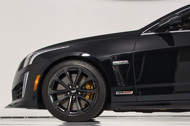 Used 2018 Cadillac CTS V w/ Carbon Fiber Package RWD image 6