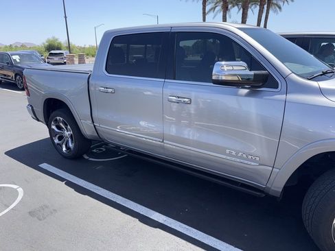 Used 2019 RAM 1500 Limited RWD image 3