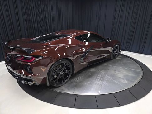 Used 2022 Chevrolet Corvette Stingray Premium Cpe w/ Z51 Performance Package RWD image 13