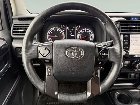 Used 2022 Toyota 4Runner TRD Off-Road Premium w/ Moonroof Package AWD/4WD image 12