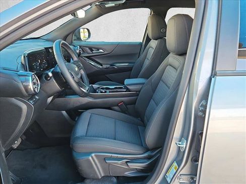 New 2026 Chevrolet Equinox LT FWD image 4