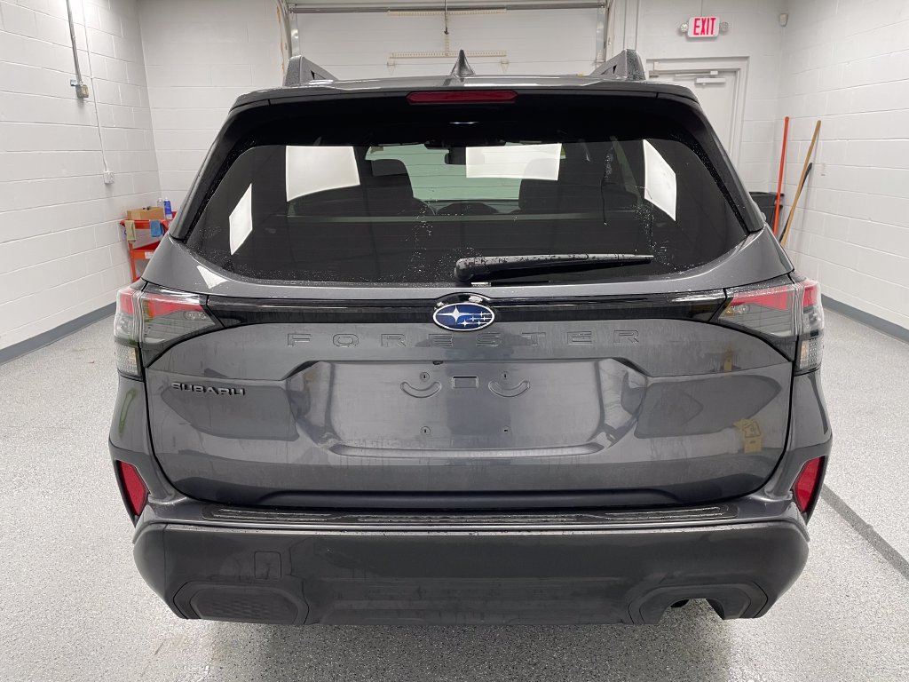 Used 2026 Subaru Forester Premium AWD/4WD image 9