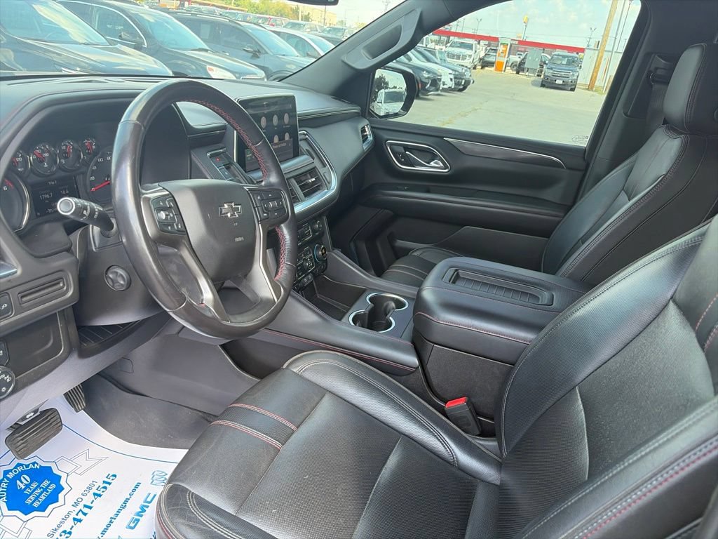 Used 2021 Chevrolet Suburban RST w/ Luxury Package AWD/4WD image 16