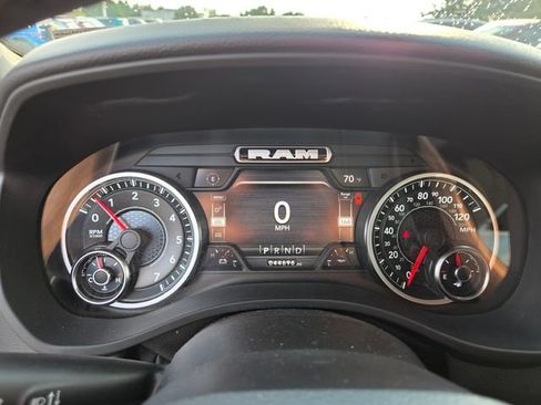 Used 2022 RAM 1500 Big Horn AWD/4WD image 4