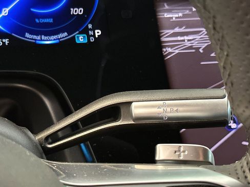 Used 2022 Mercedes-Benz EQS 580 4MATIC Sedan image 19