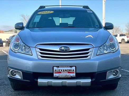 Used 2012 Subaru Outback 2.5i Limited w/ Moonroof Pkg image 3