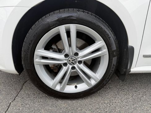 Used 2014 Volkswagen Passat TDI SE FWD image 10
