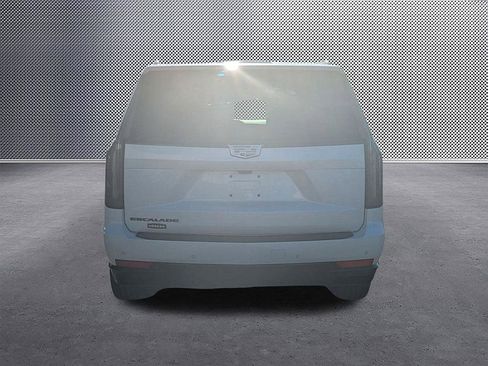 Used 2023 Cadillac Escalade Sport Platinum w/ LPO, ONYX Package image 6