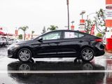 Used 2017 Hyundai Elantra SE image 5