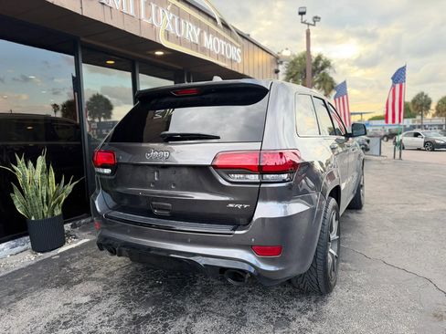 Used 2017 Jeep Grand Cherokee SRT AWD/4WD image 11