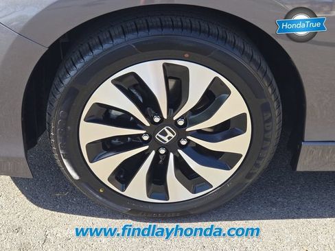 Certified 2017 Honda Accord Touring image 8
