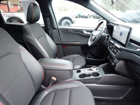Used 2024 Ford Escape ST-Line w/ Tech Pack #1 image 9