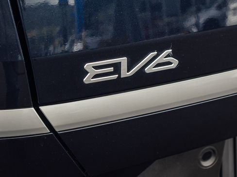Used 2024 Kia EV6 Light RWD image 26