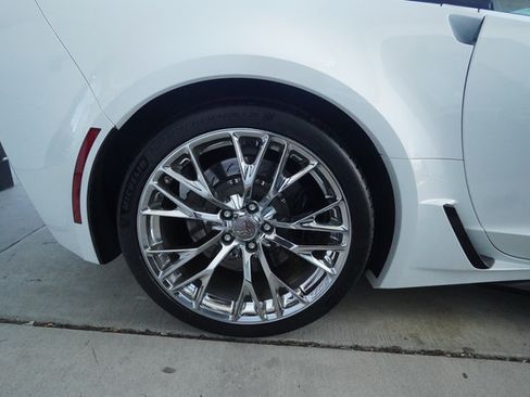 Used 2018 Chevrolet Corvette Grand Sport RWD image 31