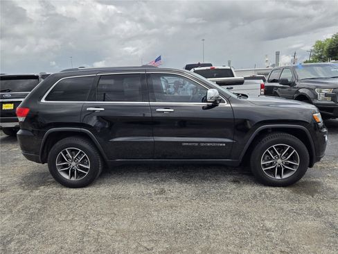 Used 2018 Jeep Grand Cherokee Limited w/ Trailer Tow Group IV RWD image 4