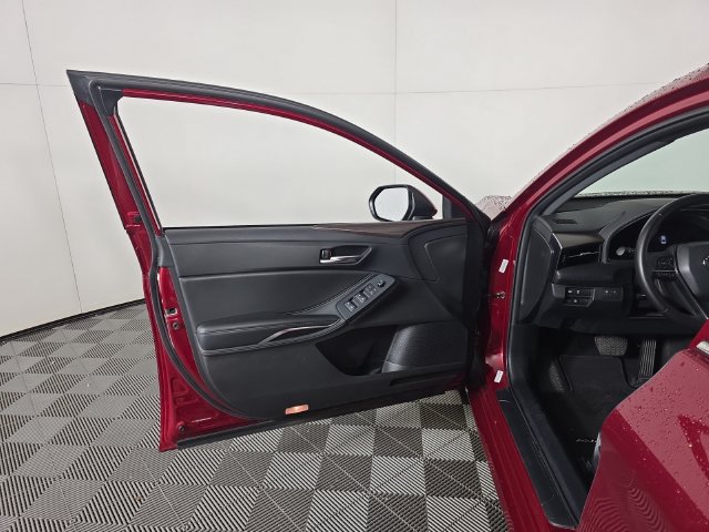 Used 2022 Toyota Avalon XLE FWD image 20