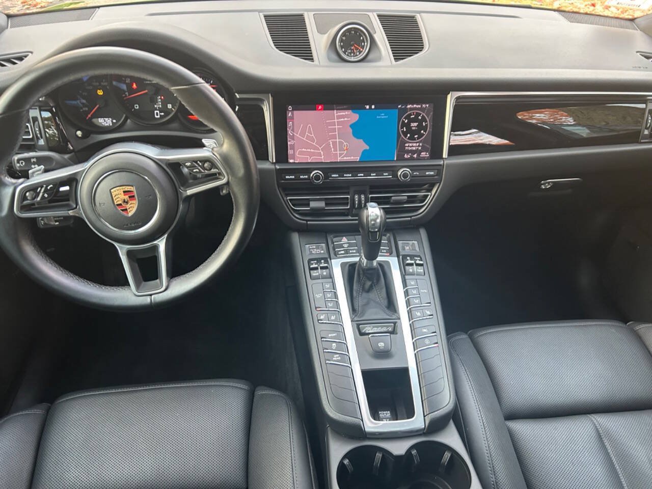 Used 2019 Porsche Macan AWD/4WD image 5