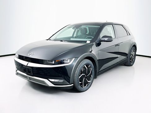 Used 2024 Hyundai Ioniq 5 SE AWD/4WD image 3