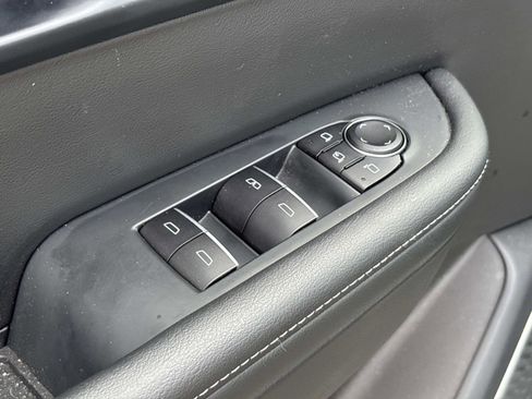 Certified 2025 Buick Enclave Avenir w/ Super Cruise Package image 14