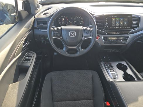 Used 2024 Honda Ridgeline Sport image 16