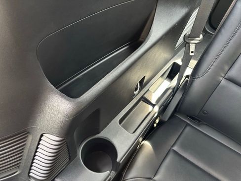 Used 2023 Ford Explorer Limited image 36