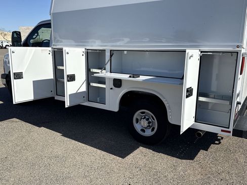 New 2024 Chevrolet Express 3500 w/ Power Convenience Package image 29