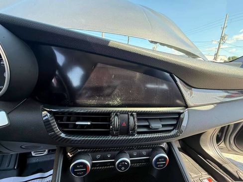 Used 2017 Alfa Romeo Giulia Ti w/ TI 19" Sport Package image 20