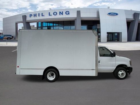 New 2024 Ford E-450 and Econoline 450 Super Duty w/ Driver's Safety Package RWD image 9