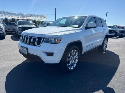 Used 2017 Jeep Grand Cherokee Laredo