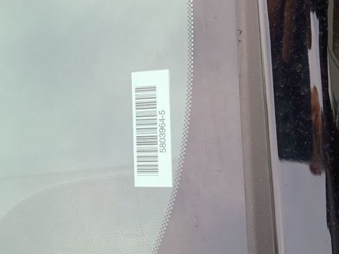 Used 2025 Chevrolet Blazer LT image 9