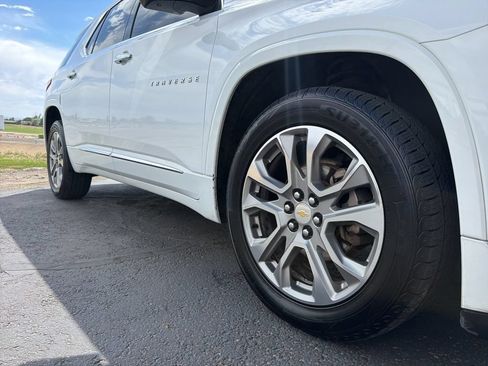 Used 2019 Chevrolet Traverse Premier AWD/4WD image 4