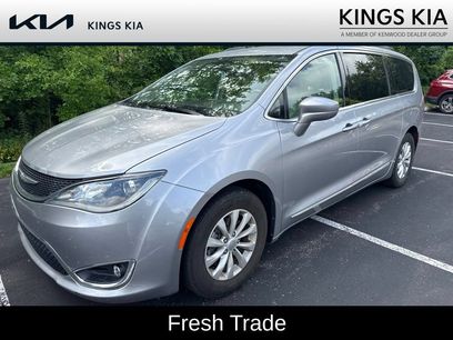 Used 2017 Chrysler Pacifica Touring-L
