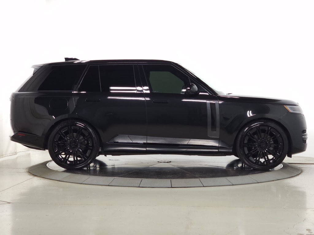 Used 2026 Land Rover Range Rover SE AWD/4WD image 9