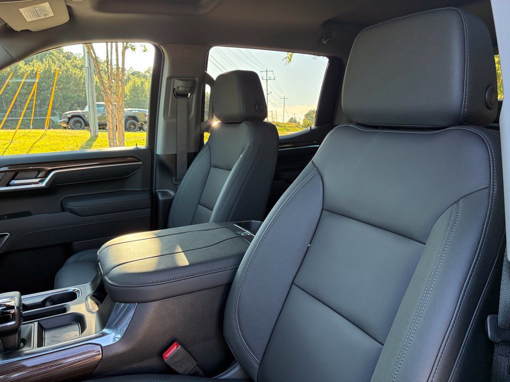 New 2026 Chevrolet Silverado 1500 RST w/ Redline Edition AWD/4WD image 29